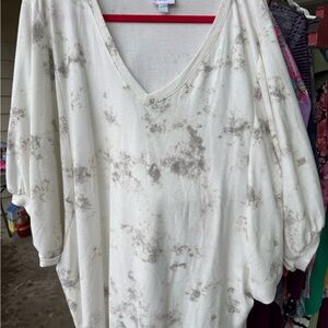 Elegant Cream and Gray Women's Top